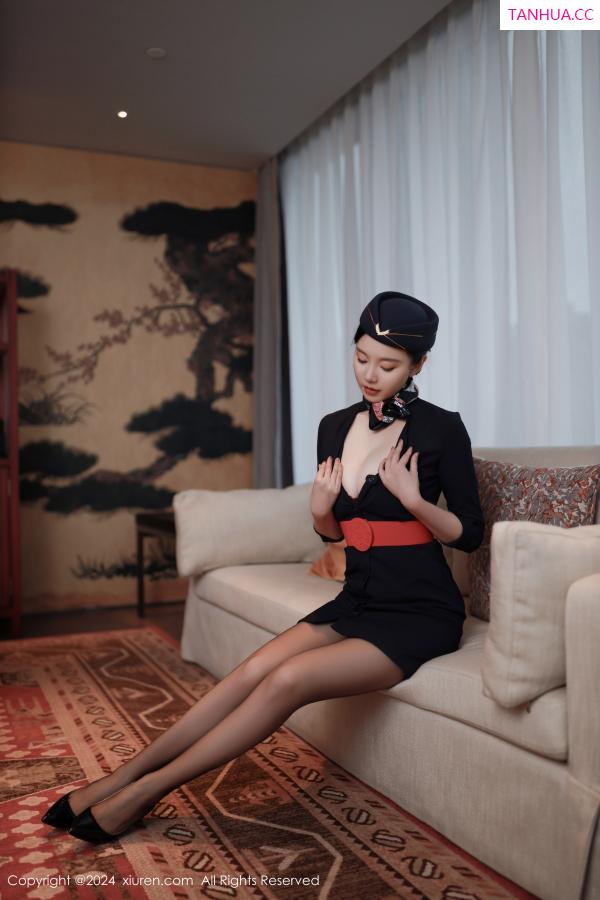 安然Maleah  [XiuRen]高清写真图 2024.07.30 No.8942 安然anran 黑丝美腿第6张图片
